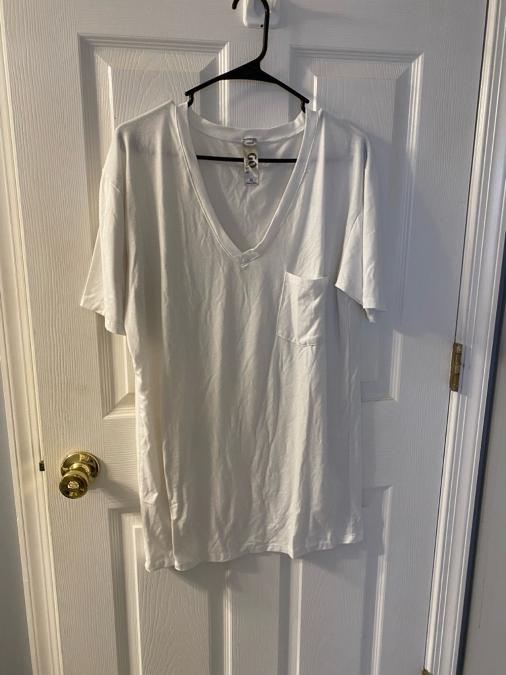 Go Couture White V-Neck Pocket Tee